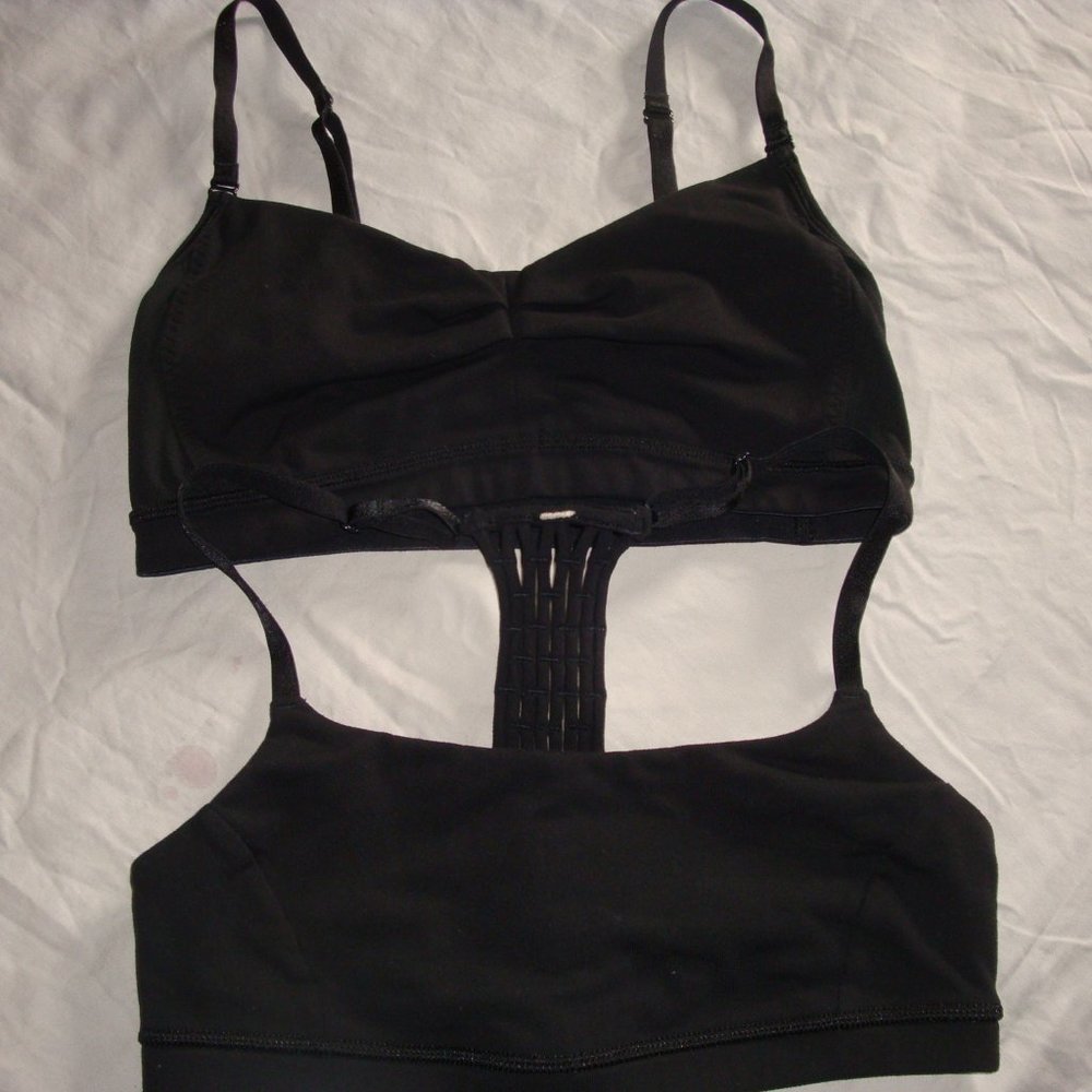 Lululemon Bras Size 4 - Picture 4 of 8